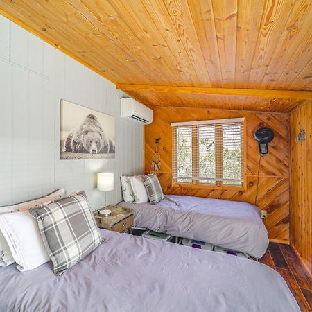 Rustic Newland Cabin With Deck By Lake And Trails! Eksteriør bilde